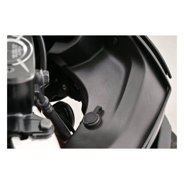 Daytona, keulakiinnike USB Type-C -latausliitäntä