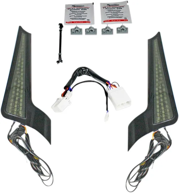 24f9c94772567fd64d8ce82ac60a6a82_600.webp LIGHT FASCIA 06-09BLK/SMK